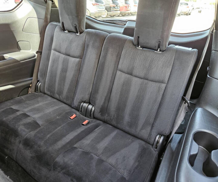 2016 Nissan Pathfinder SV