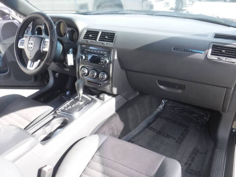 2012 Dodge Challenger SXT