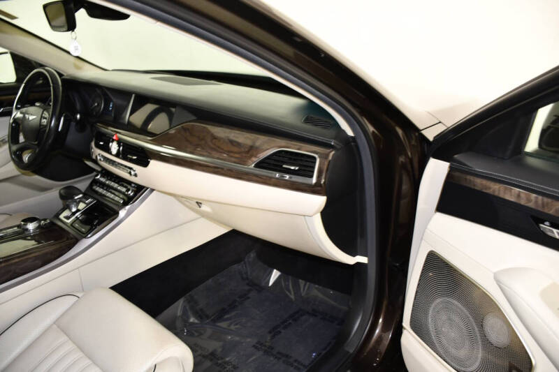 2019 Genesis G90