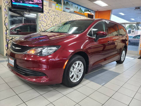 2017 Chrysler Pacifica for sale at City Motors in Hayward CA