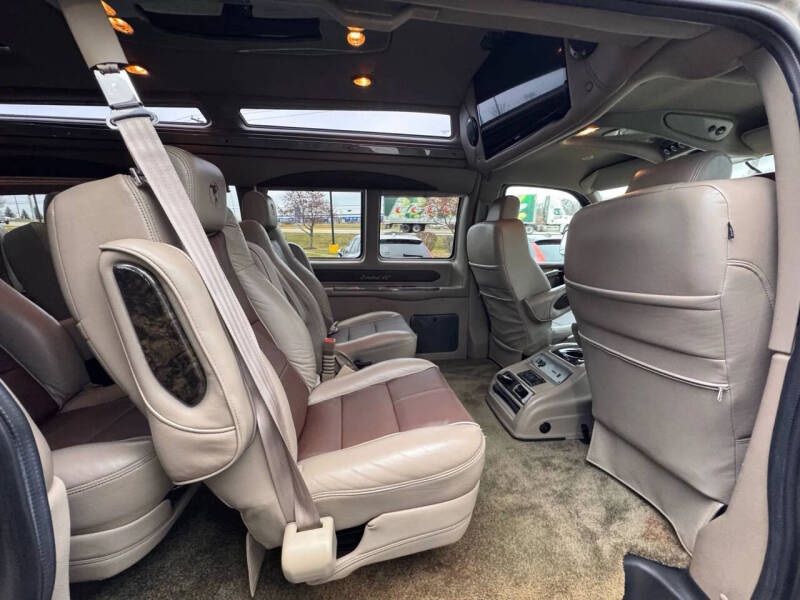 2016 GMC Savana 2500