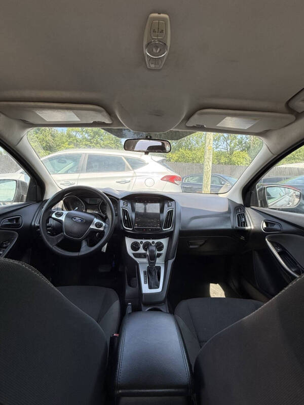 2012 Ford Focus SE