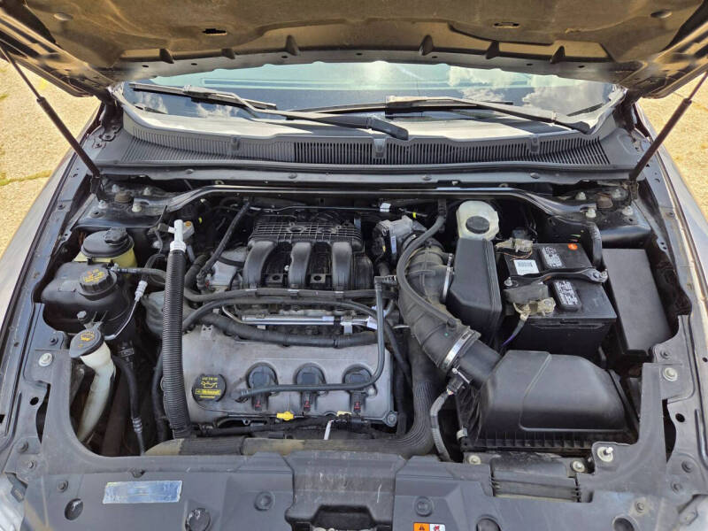 2011 Ford Taurus SEL
