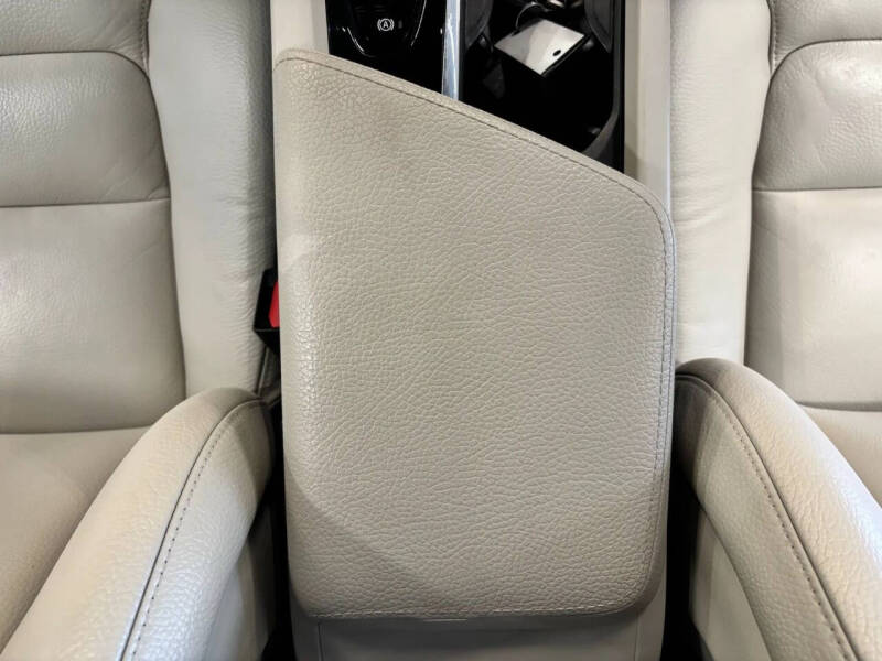 2019 Volvo XC60 T5 Momentum