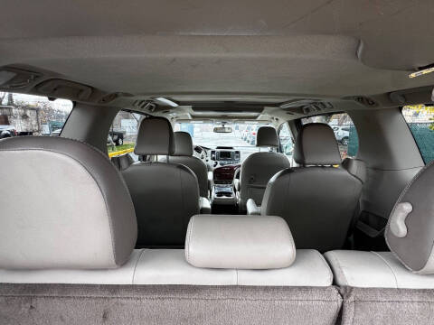 2013 Toyota Sienna Limited 7-Passenger
