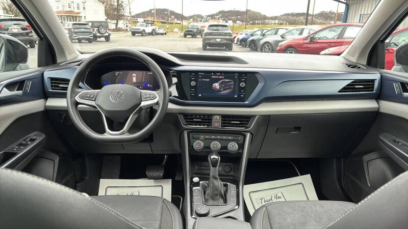 2023 Volkswagen Taos SE 4Motion