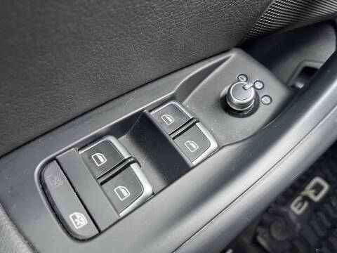 2016 Audi Q3 2.0T quattro Premium Plus