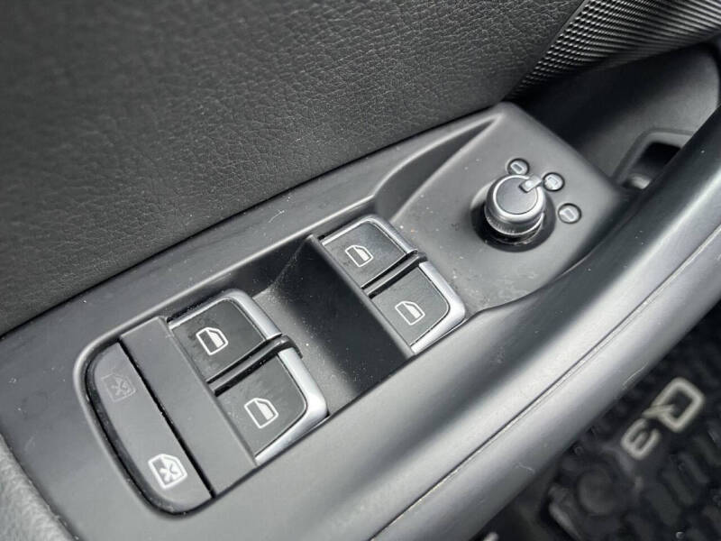 2016 Audi Q3 2.0T quattro Premium Plus