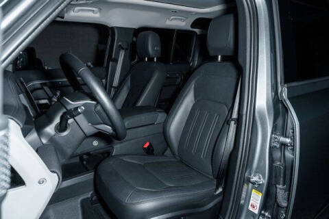 2022 Land Rover Defender 110 SE