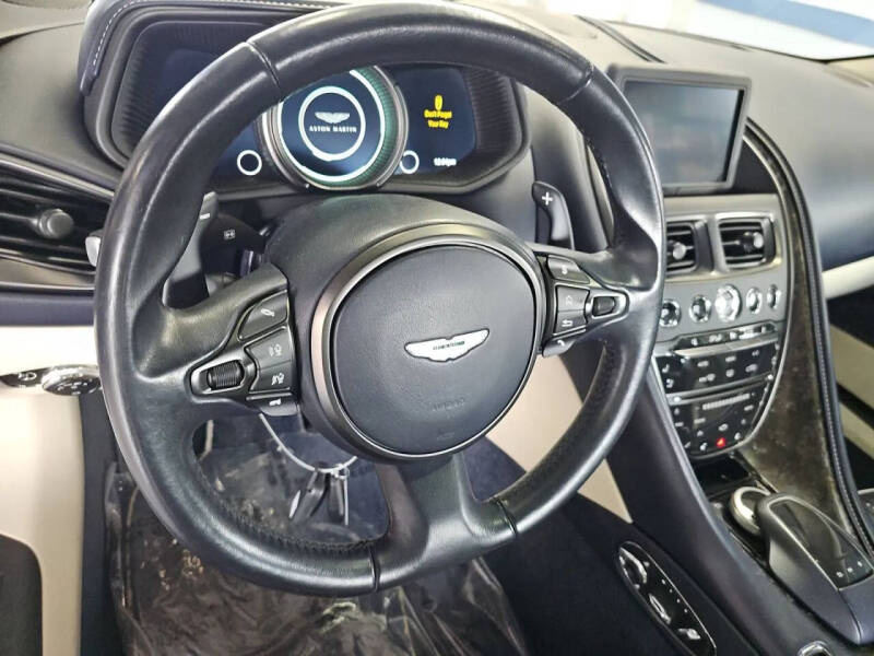 2019 Aston Martin DB11 V8