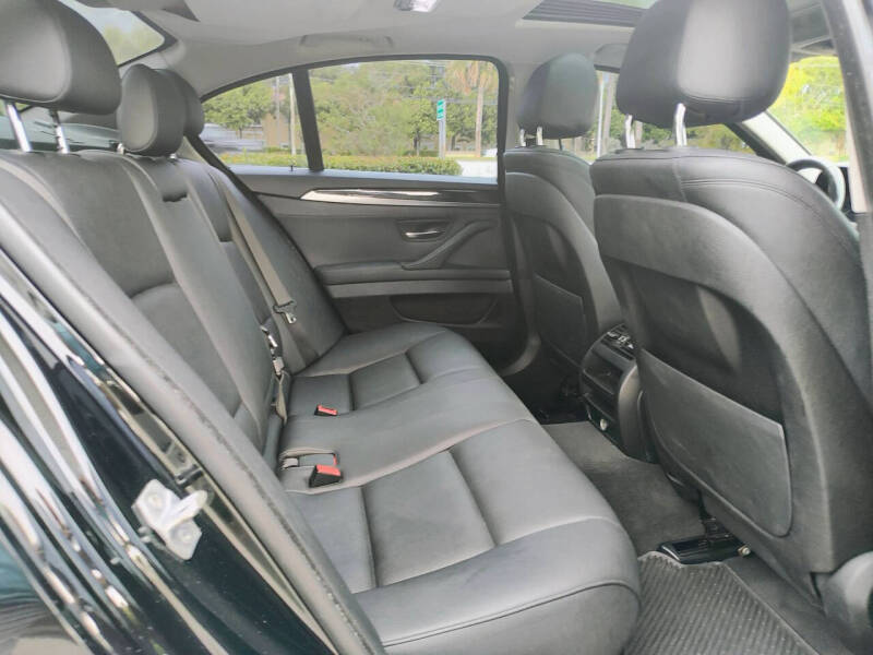 2016 BMW 5 Series 528i