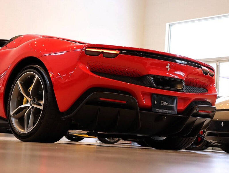 2024 Ferrari 296 GTS