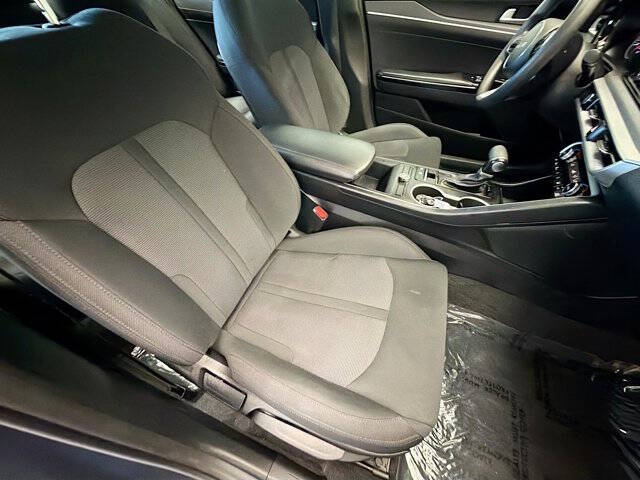 2022 Kia K5