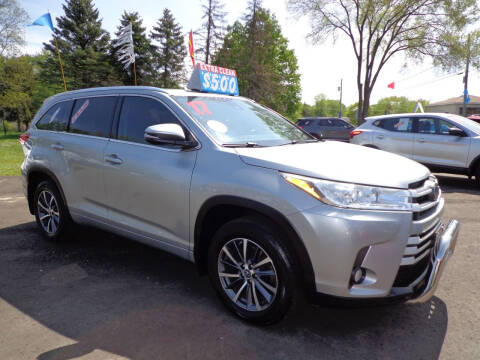 2017 Toyota Highlander for sale at North American Credit Inc. in Waukegan IL