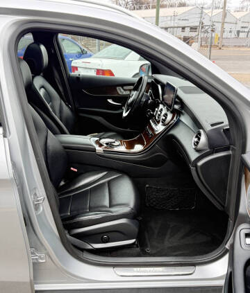 2017 Mercedes-Benz GLC GLC 300