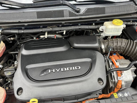 2017 Chrysler Pacifica Hybrid Platinum