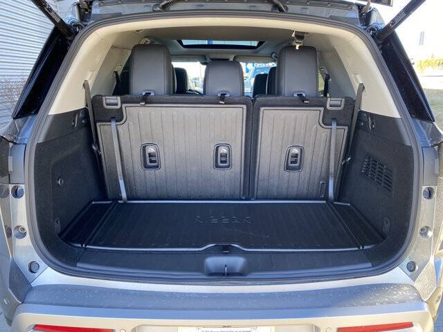 2025 Nissan Pathfinder Platinum