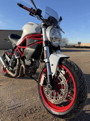 2017 Ducati Monster 797