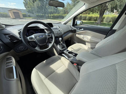 2017 Ford C-MAX Hybrid SE