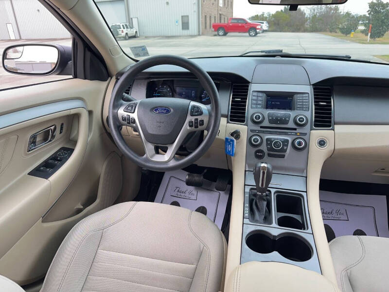 2019 Ford Taurus SE
