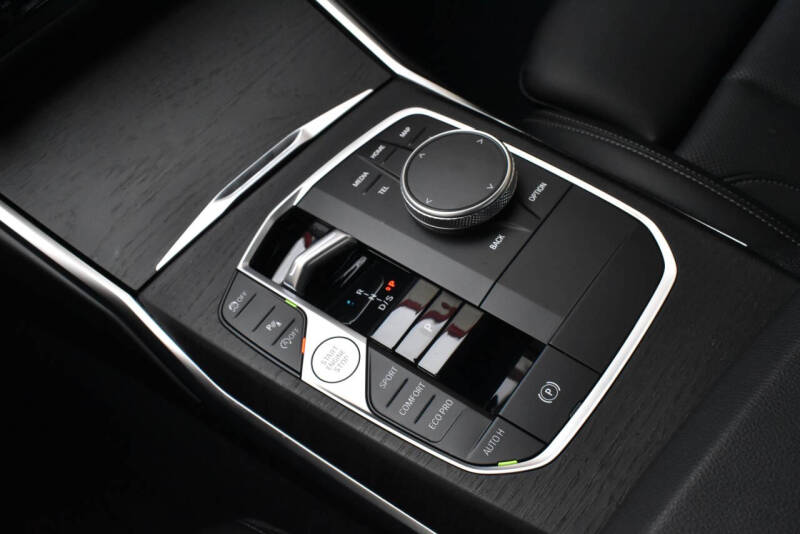 2024 BMW 3 Series 330i xDrive