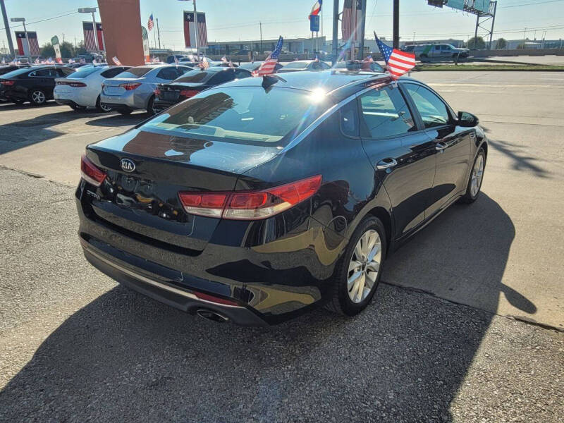2016 Kia Optima LX