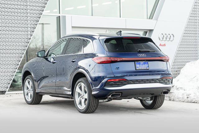2025 Audi Q5 quattro Premium Plus TFSI