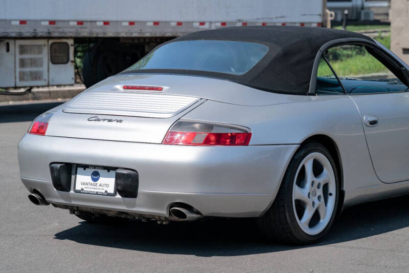 2001 Porsche 911 Carrera
