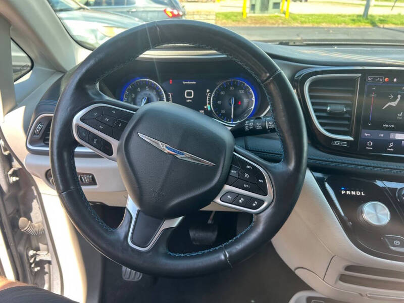 2021 Chrysler Pacifica Touring