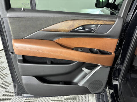 2020 Cadillac Escalade ESV Premium Luxury