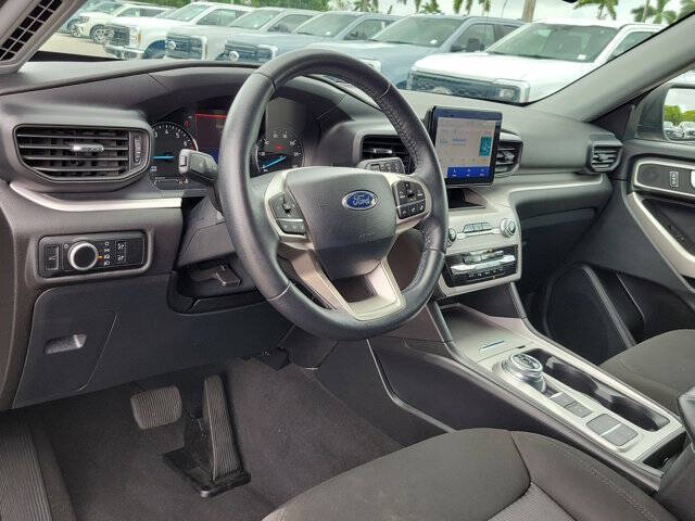 2024 Ford Explorer XLT