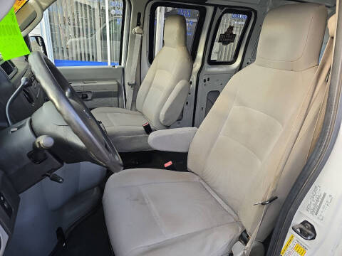 2013 Ford E-Series E-150