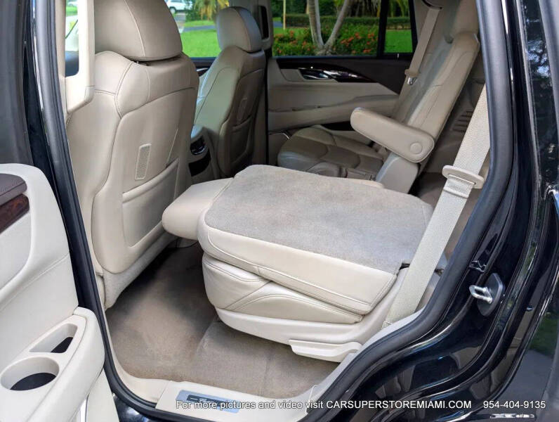 2015 Cadillac Escalade Luxury