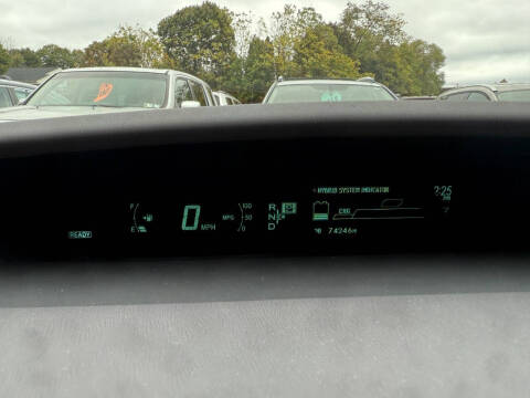 2010 Toyota Prius III