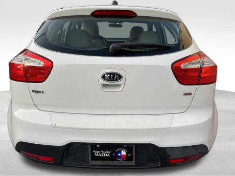 2013 Kia Rio 5-Door LX