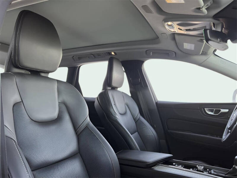 2021 Volvo XC60 T5 Inscription