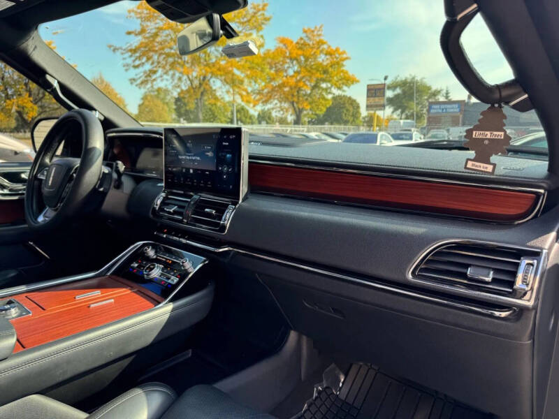 2022 Lincoln Navigator Reserve