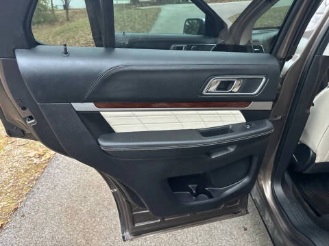 2016 Ford Explorer Platinum