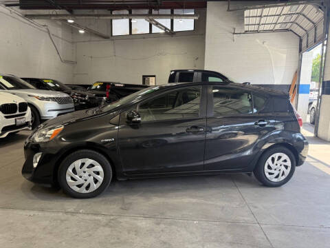 2016 Toyota Prius c One