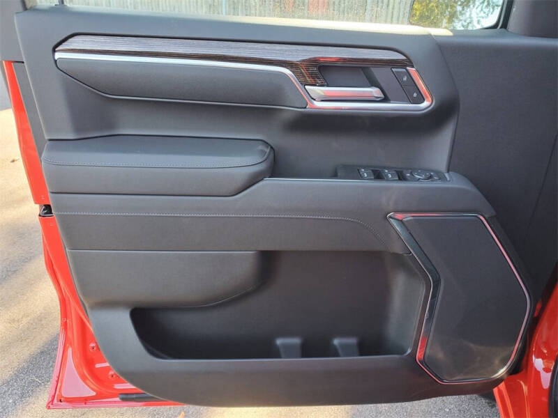 2026 GMC Sierra 1500 Elevation Standard