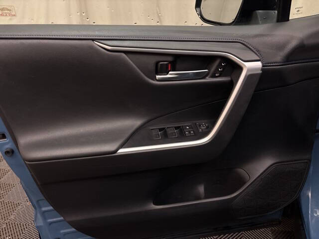 2022 Toyota RAV4 Hybrid XSE