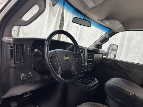 2022 Chevrolet Express 3500
