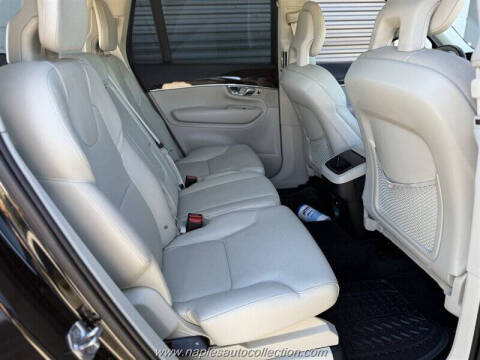 2017 Volvo XC90 T5 Momentum