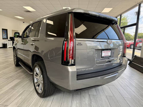 2017 Cadillac Escalade Luxury