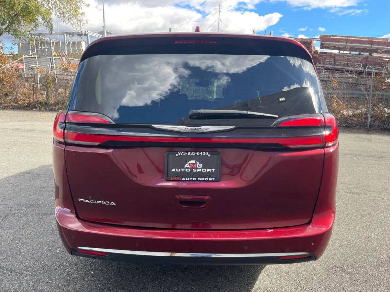 2021 Chrysler Pacifica Touring