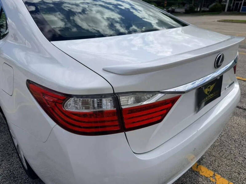 2013 Lexus ES 300h