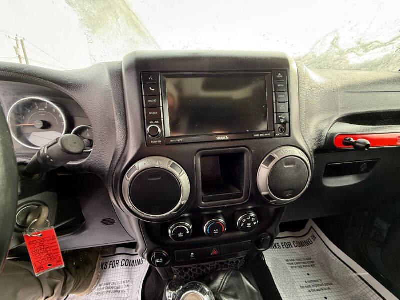 2017 Jeep Wrangler Willys Wheeler