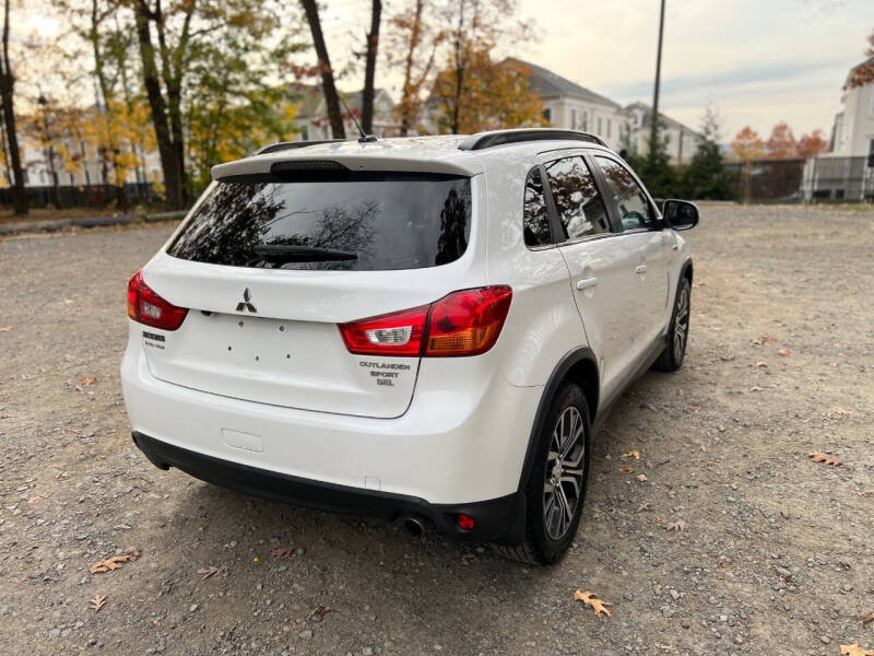 2016 Mitsubishi Outlander Sport 2.4 SE