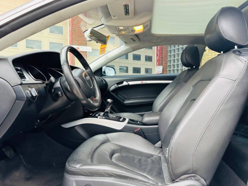 2010 Audi A5 2.0T quattro Premium Plus