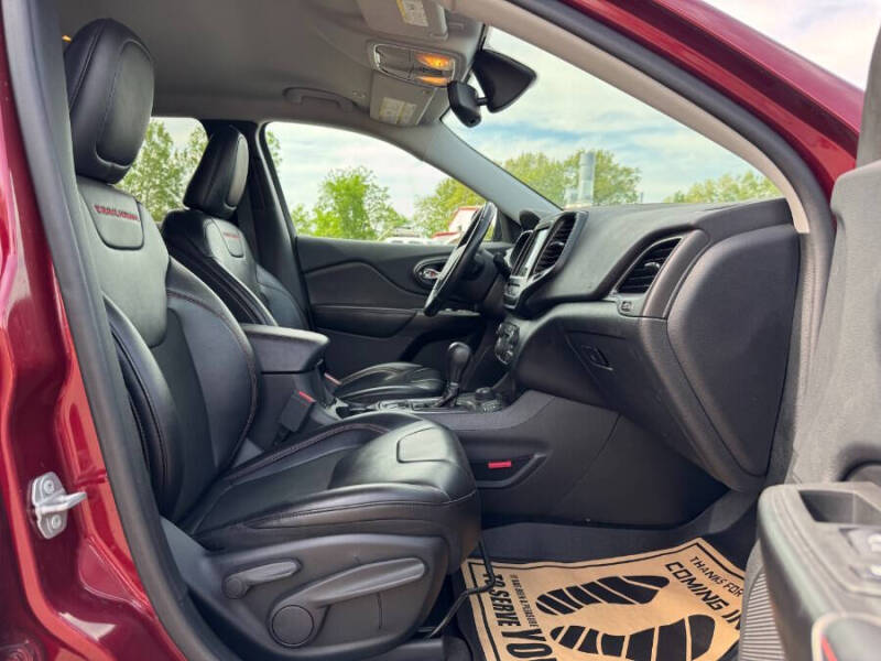 2019 Jeep Cherokee Trailhawk